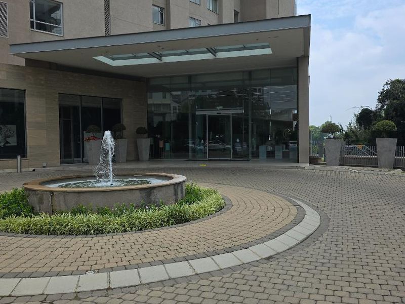 STUPENDOUS FULLY FURNISHED 3 BED PREMIUM EXECUTIVE APARTMENT - Photo 2