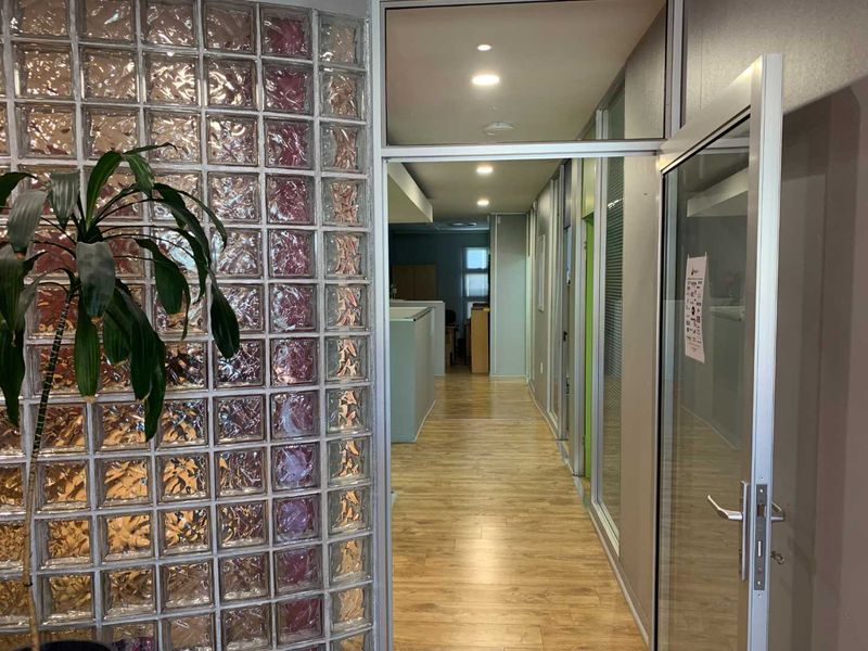 Office in a Secure Business Park awaits in Pinelands - Photo 3