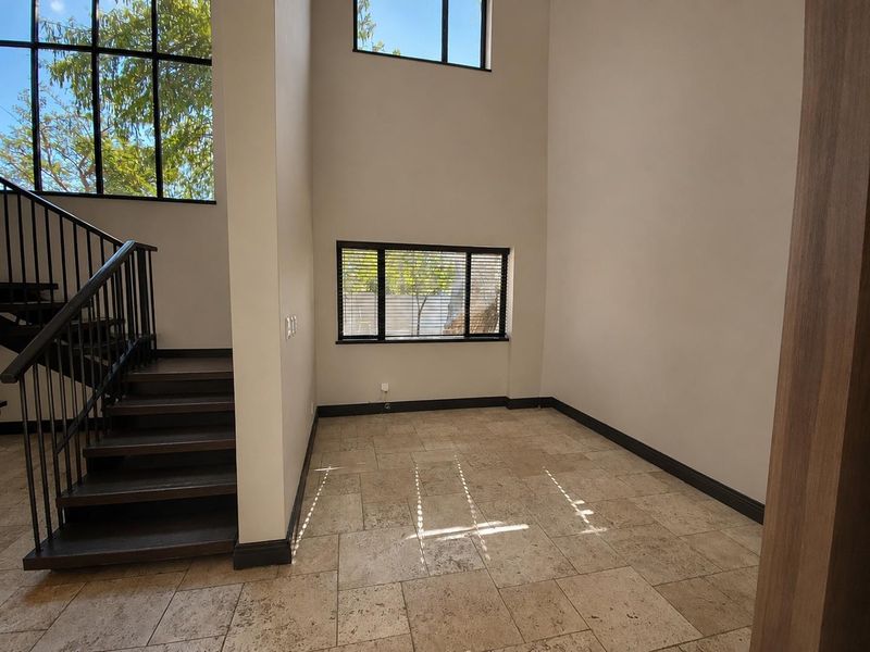 4 Bedroom House in Sable Hills. - Photo 8
