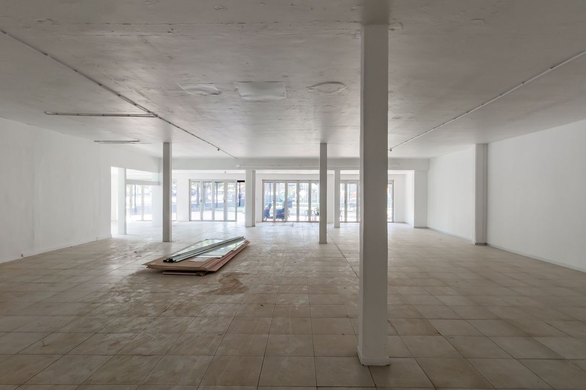 Commercial Property to Rent in Blackheath - Photo 3