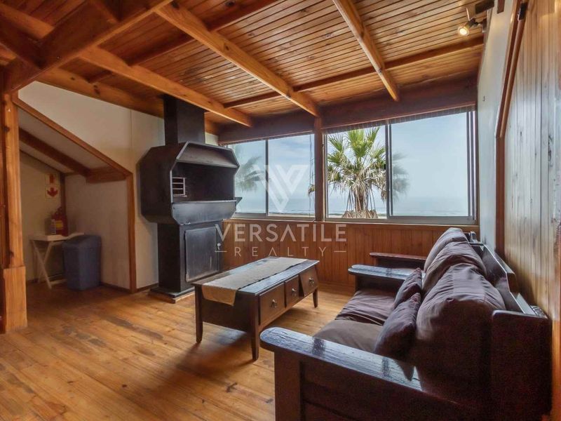 Beach Front Town House for Sale - Photo 4