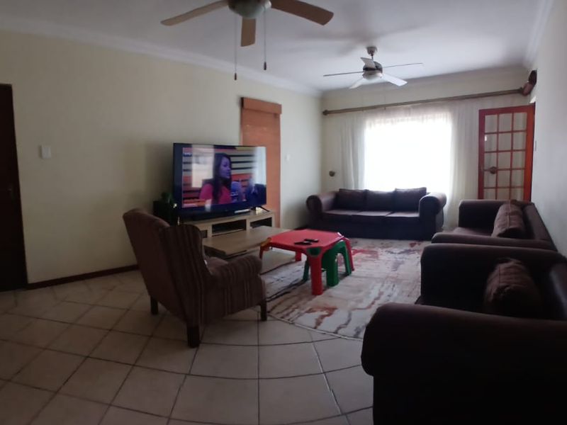 3 bedrooms house for sale in Heatherview Ext 27, Pretoria North - Photo 9