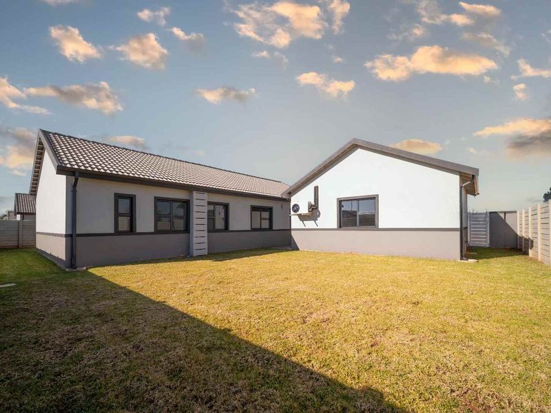 New 3 Bedroom, 2 Bathroom homes - From R2 067 720 to R2 185 995 - 71% SOLD out! - Photo 3