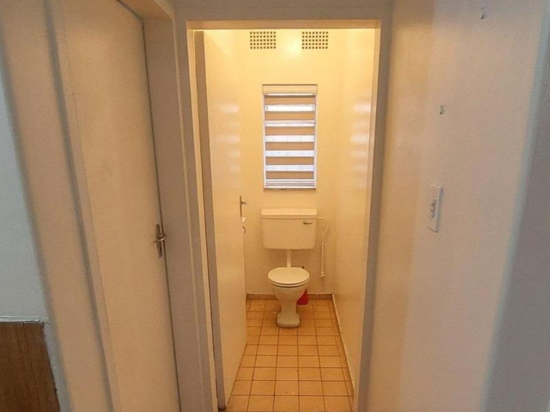 Charming 3-Bedroom Family Home for Sale in Dinwiddie, Germiston - Photo 3