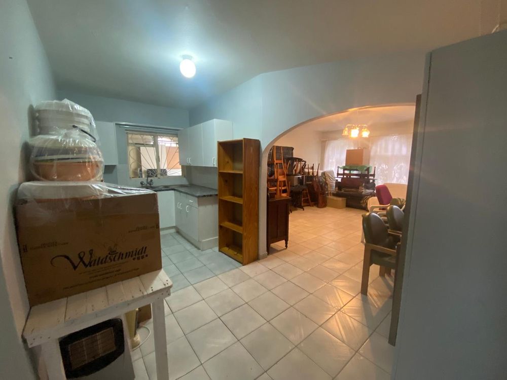  Flat 3 ( Family Room & Kichen ) 