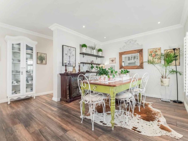 THE PERFECT NEWLY RENOVATED HOME TO PERFECTION FOR THE FIRST TIME HOME BUYER OR FOR DOWNSIZING - Photo 5