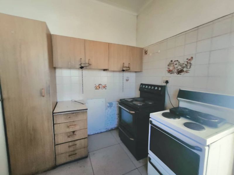 4 Bedroom House For Sale in Windhoek North - Photo 5
