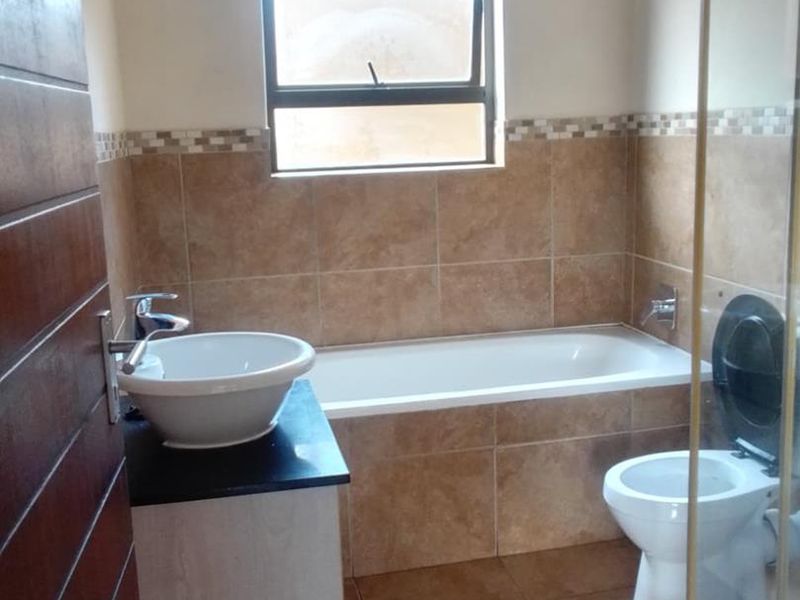3 Bedroom Apartment For Rent in East Rand Boksburg - Photo 9