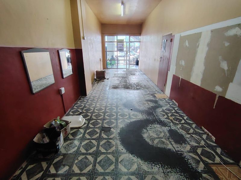 Retail Space for Lease In Westcliff - Photo 2