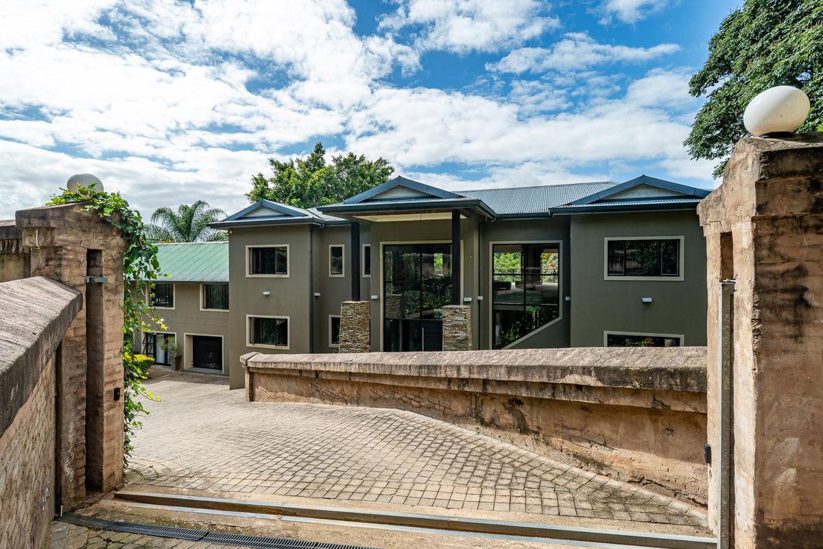 Magnificent 15 Bedroom Estate For Sale | Boutique Hotel - Photo 2