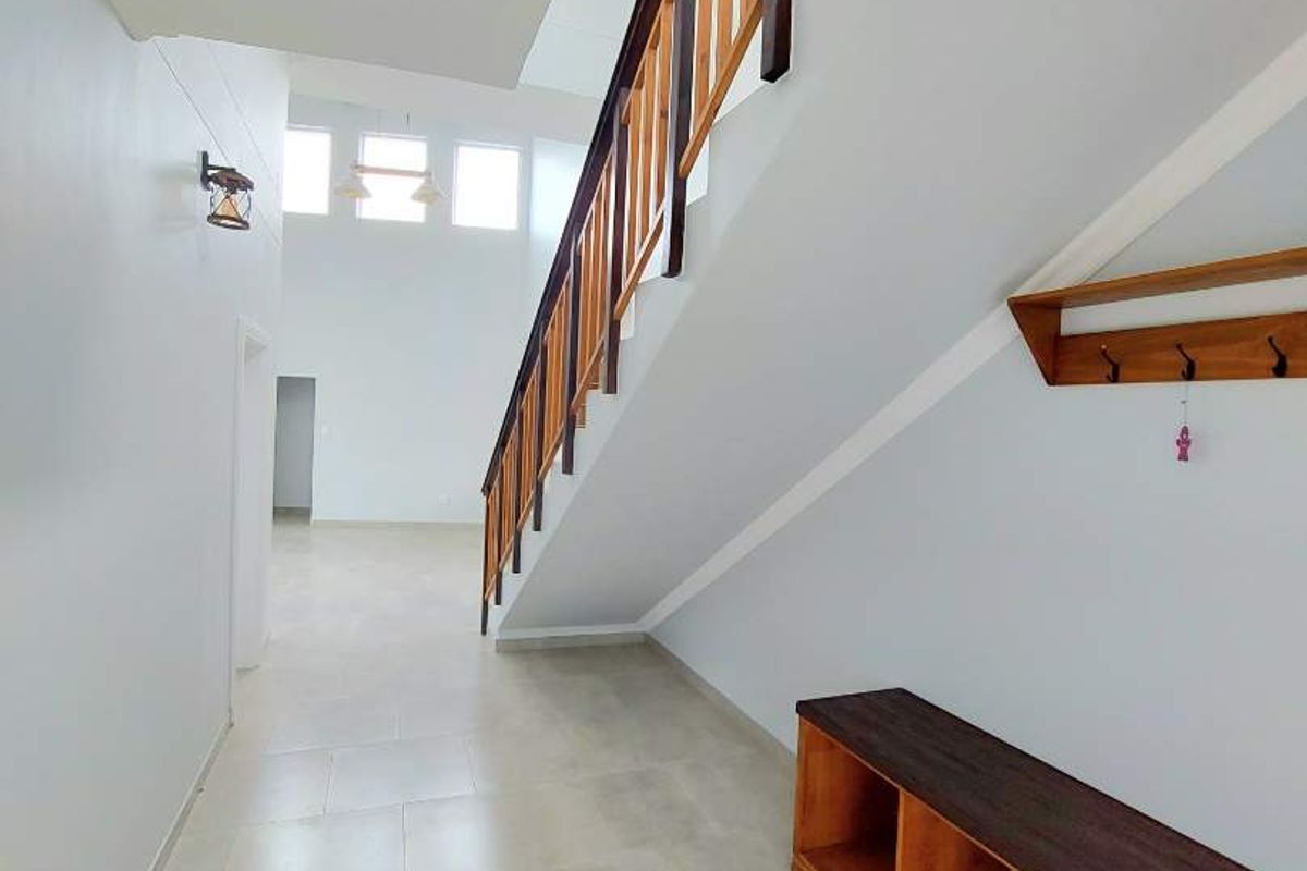 Luxury Living: New Build with Breathtaking Sea Views - Photo 2