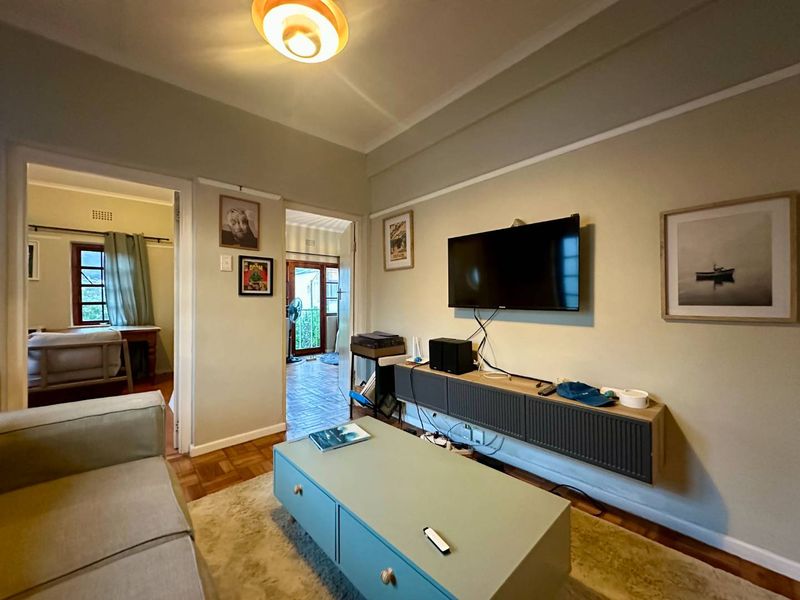 Perfect blend of location and comfort - Photo 10