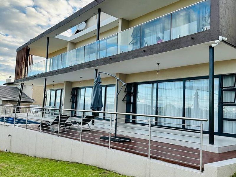 Modern, Move- In Ready Home with Striking Steet Appeal - Photo 9
