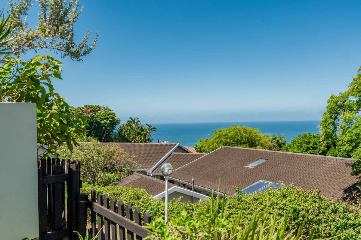 HENDRA - SPACIOUS STEPLESS 3 BEDROOM SIMPLEX, PET FRIENDLY AND SEA VIEWS! - Photo 2