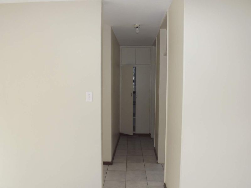 Spacious 1 Bedroom Apartment Available for Rent - Photo 4