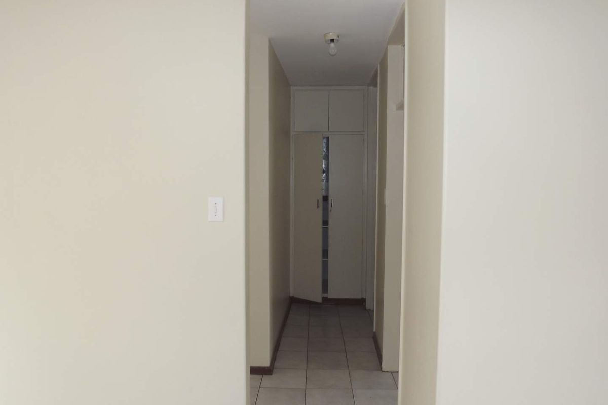 Spacious 1 Bedroom Apartment Available for Rent - Photo 4