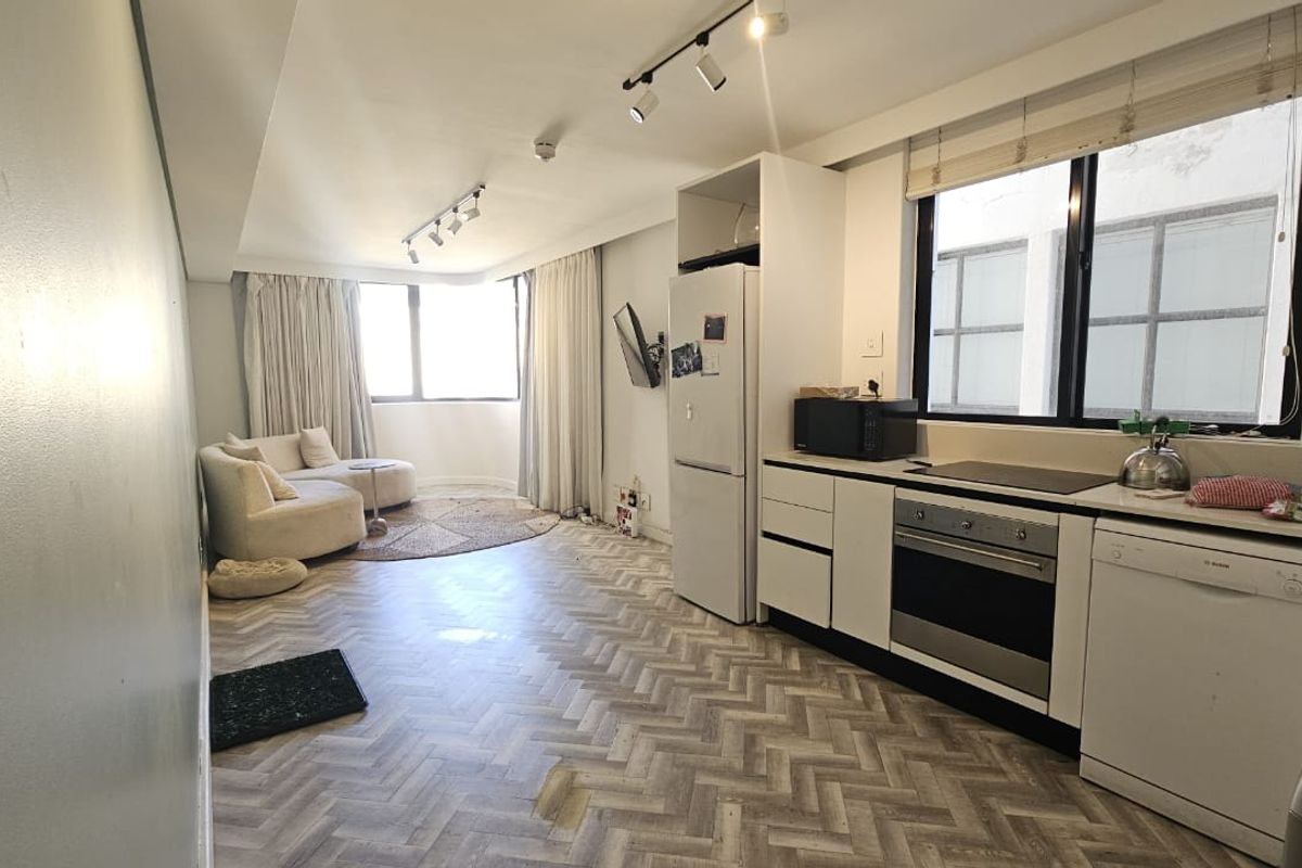 CBD Living Made Easy | Semi-Furnished 1-Bedroom Apartment with Secure Parking - Photo 2