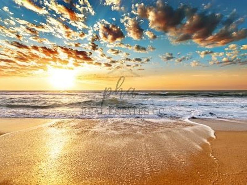 Experience Unmatched Coastal Elegance - Photo 2