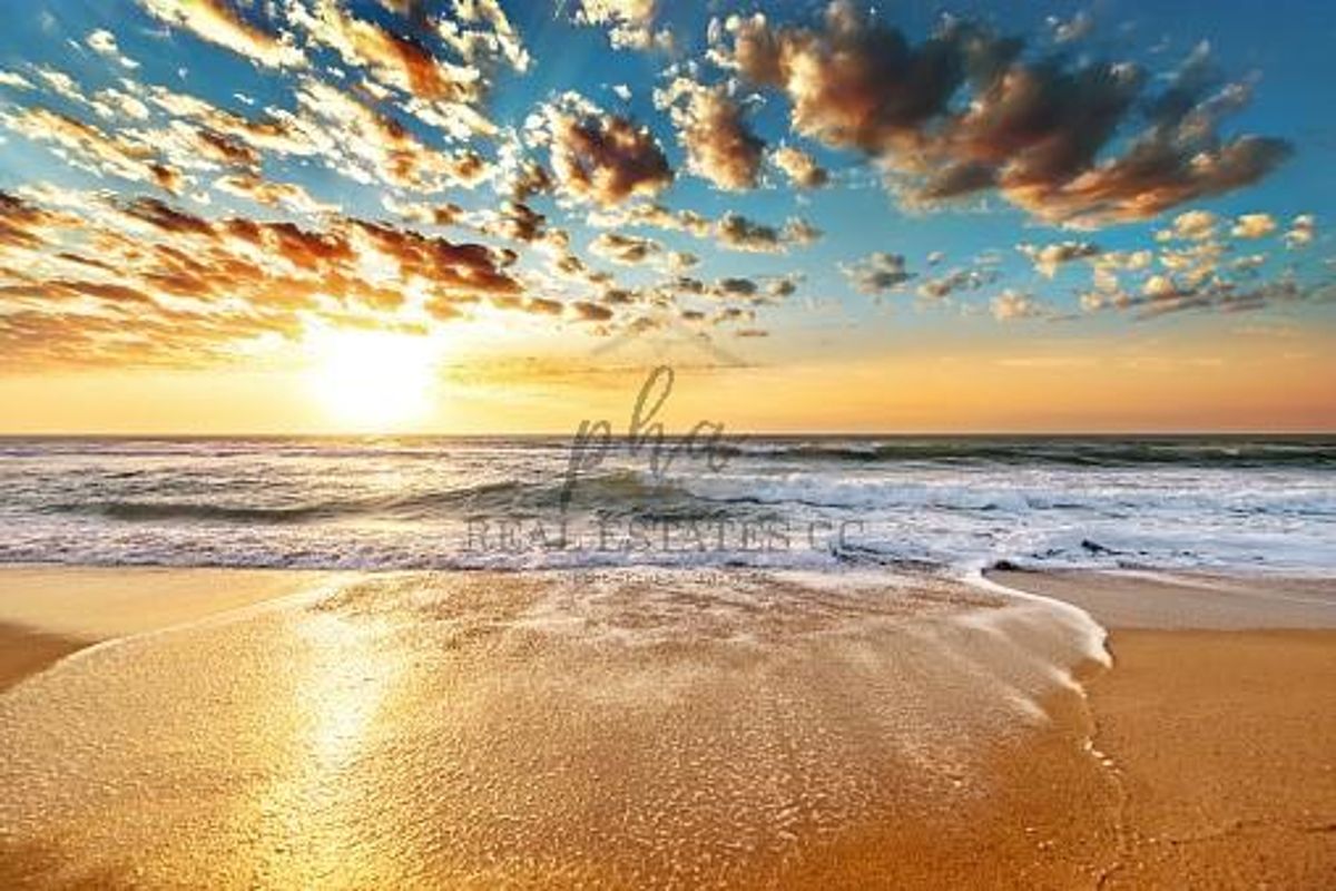 Experience Unmatched Coastal Elegance - Photo 2