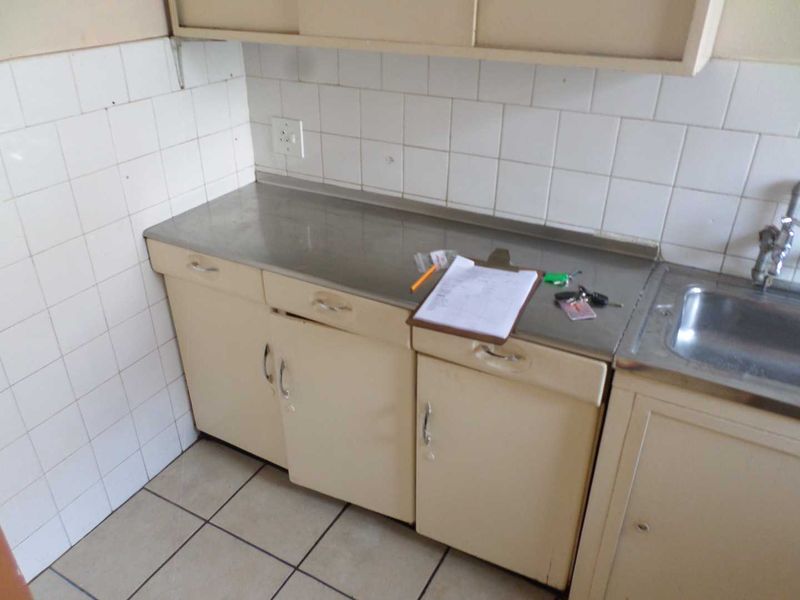 A BACHELOR FLAT TO RENT IN PRETORIA CENTRAL - Photo 6