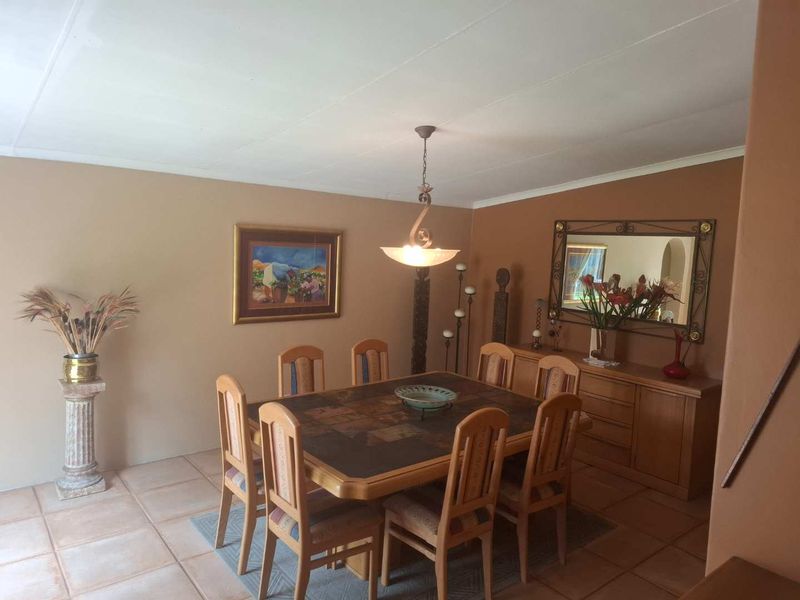 WELCOME HOME TO YOUR STYLISH FAMILY HOME IN SECURE AREA - Photo 10