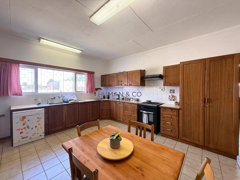 Corner Property with Excellent Potential! - Photo 5