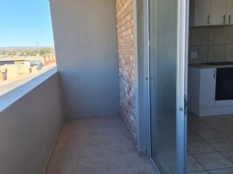 Bachelor flat - Photo 6