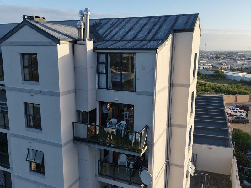 2 Bedroom Unfurnised Apartment in Mariners Village - Photo 4