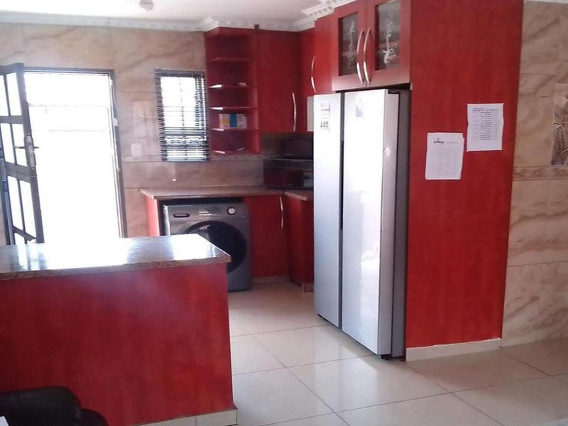 3 Bedroom House for sale in Alveda - Photo 4