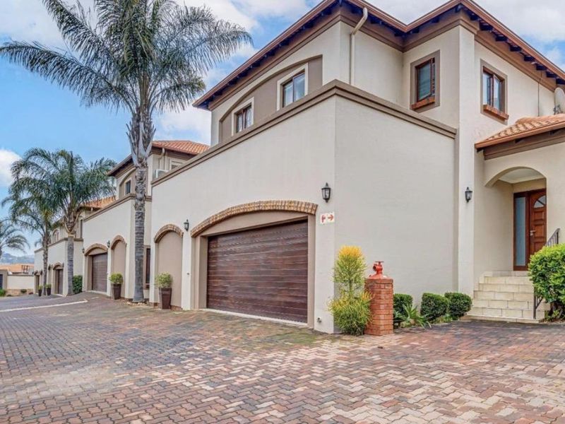 3 Bedroom Cluster in the Exclusive Murano Estate - Photo 4