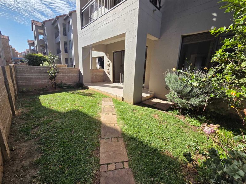 Secure 2-Bedroom Garden Unit – Pet-Friendly - Photo 1