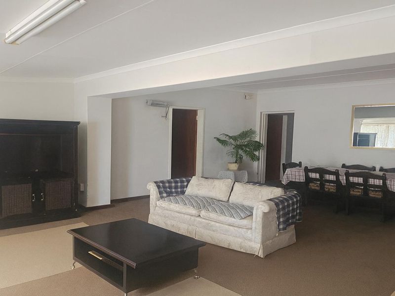 Spacious Family Home with Great Potential - Photo 9