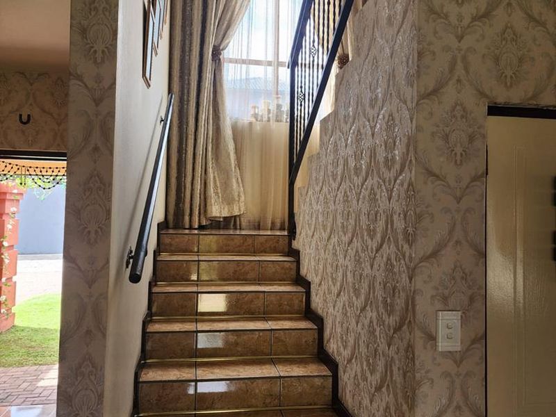 Discover Comfort & Security in This Ormonde Gem - Photo 5