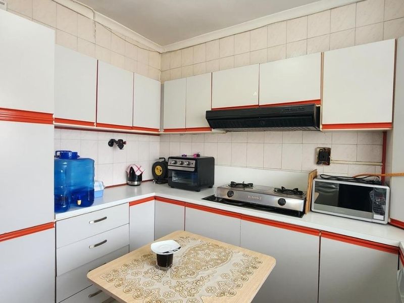 2 Bedroom Home in Moorton with Ample Parking - Photo 8