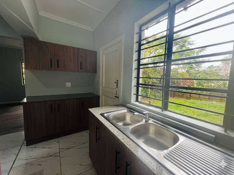 Hendra - 2 Bedroom Cottage to rent in Athlone , Durban North - Photo 3