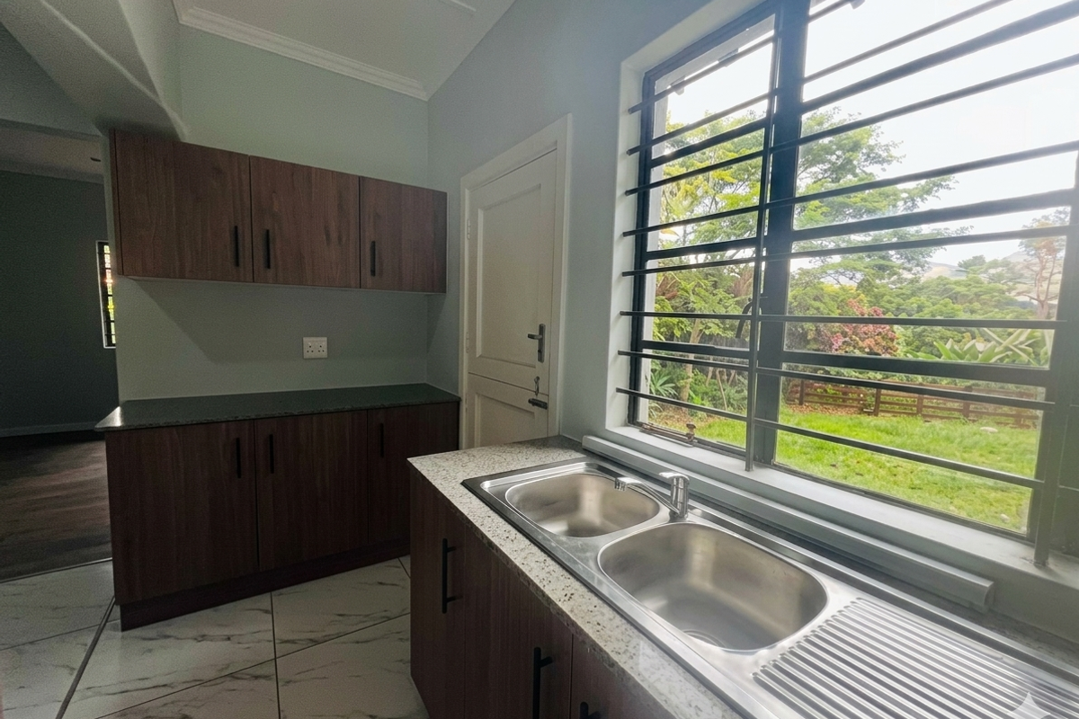 Hendra - 2 Bedroom Cottage to rent in Athlone , Durban North - Photo 3