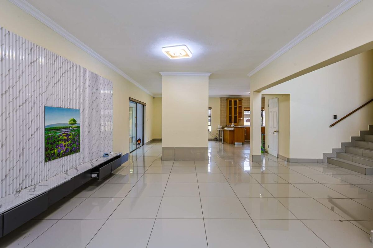 Well-Maintained 4 Bedroom Family Home in Secure Estate - Photo 5