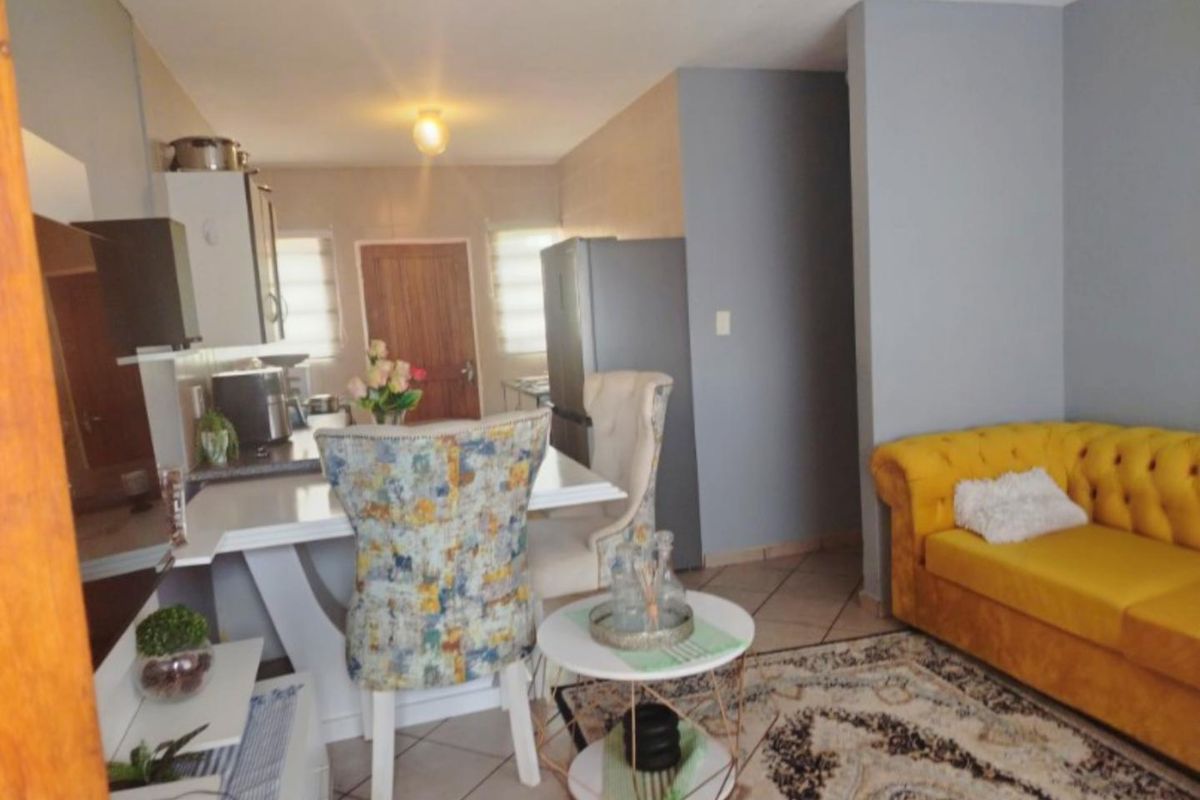 A  SPACIOUS GROUND FLOOR APARTMENT - Photo 4