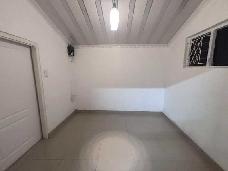 Secure 1 Bedroom Flatlet to Rent in Hayfields, Pietermaritzburg - Photo 4