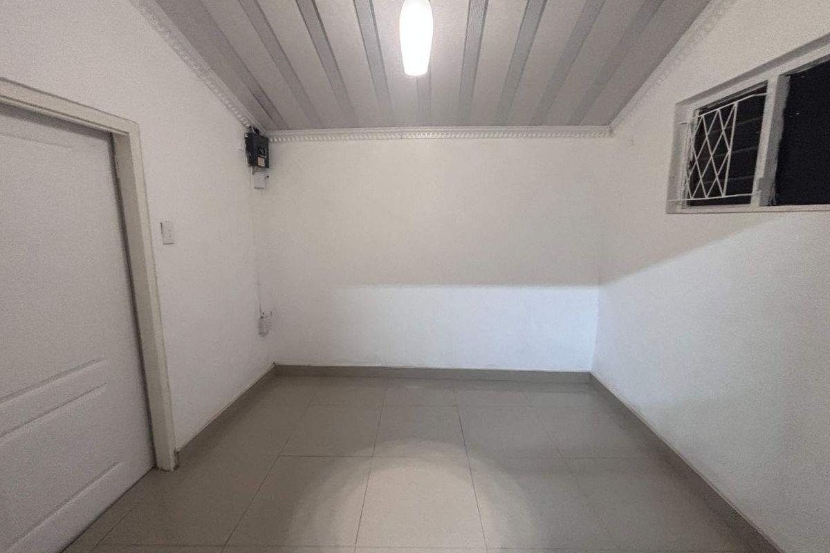 Secure 1 Bedroom Flatlet to Rent in Hayfields, Pietermaritzburg - Photo 4