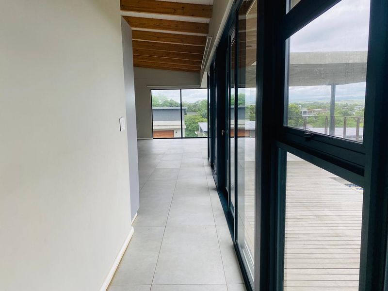 Beautiful Home For Rental in Palm Lakes Estate - Photo 5