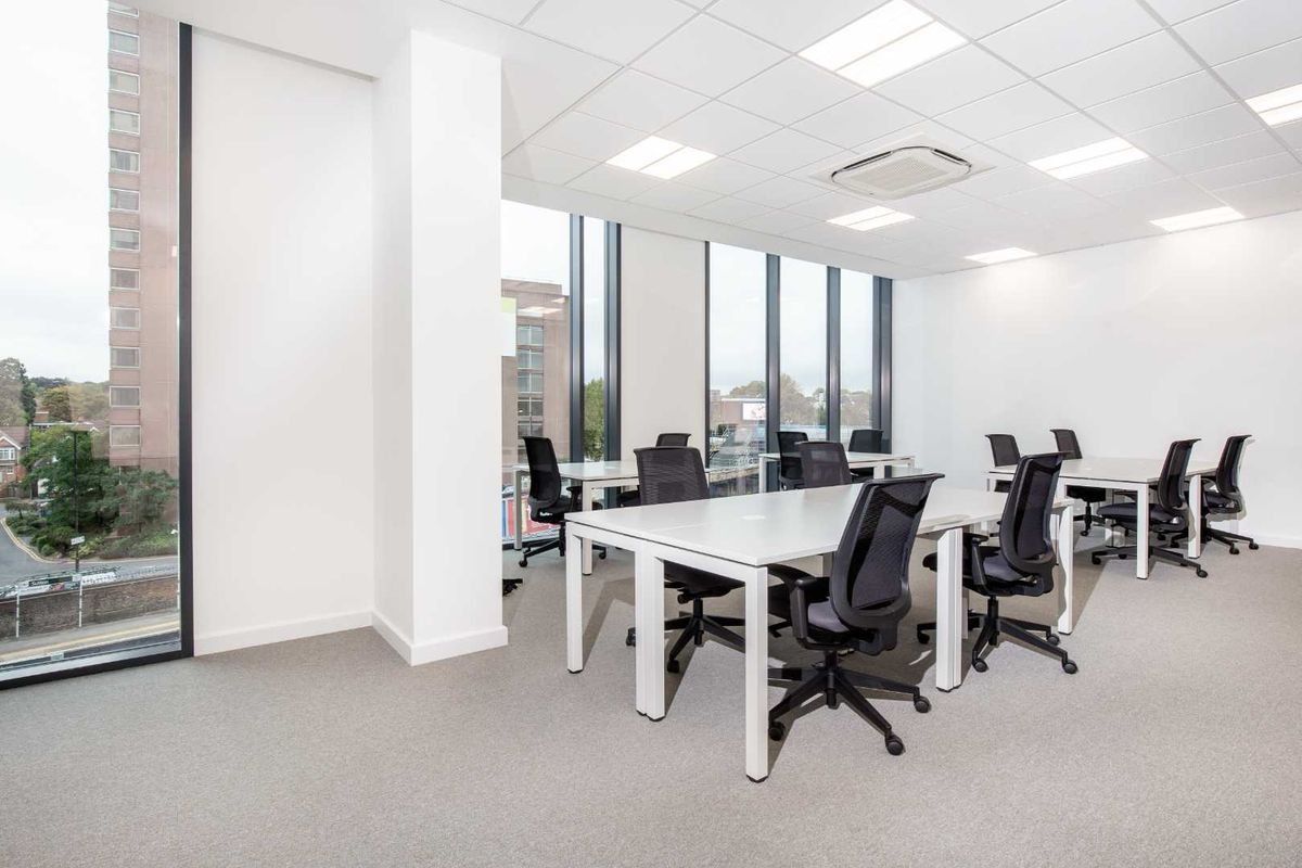 Book serviced office space for businesses of all sizes in SPACES Broadacres - Photo 4