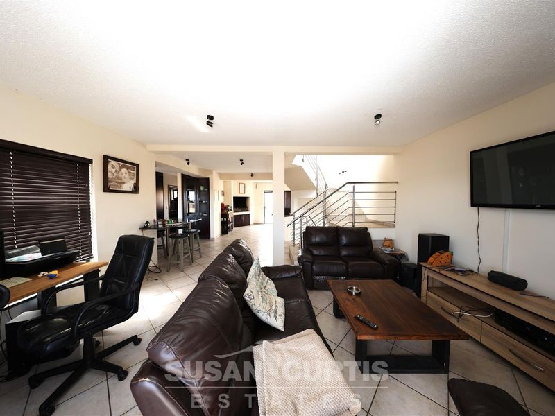 3-Level Duplex Townhouse with Sea & Dune Views - Photo 7