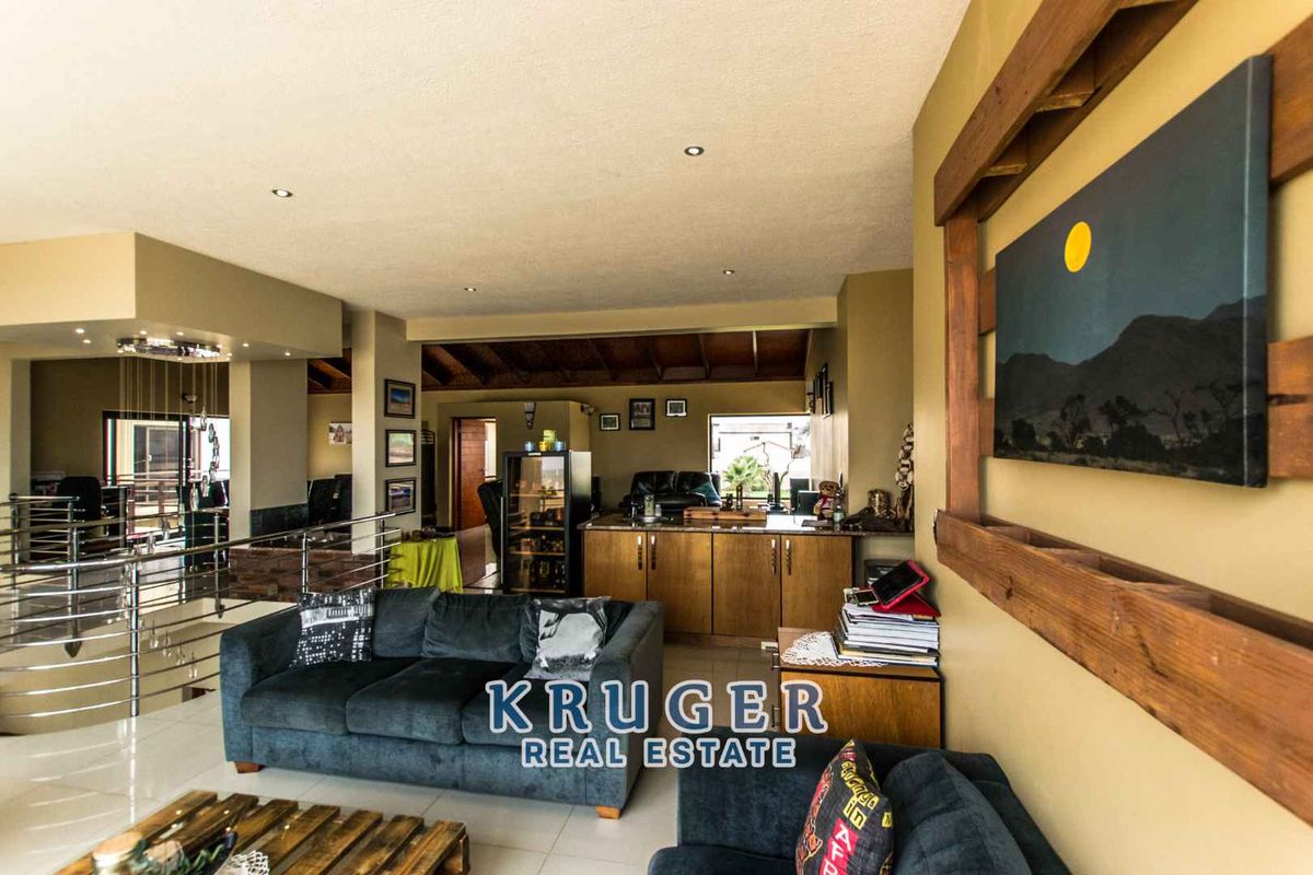 5-BEDROOM HOME FOR SALE - Photo 2