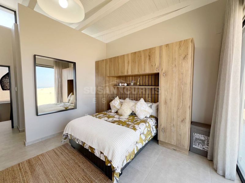 Beachfront Bliss – Fully Furnished & Move-In Ready - Photo 6