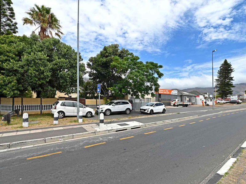 Prime Corner Property with Exceptional Commercial Potential - Photo 4