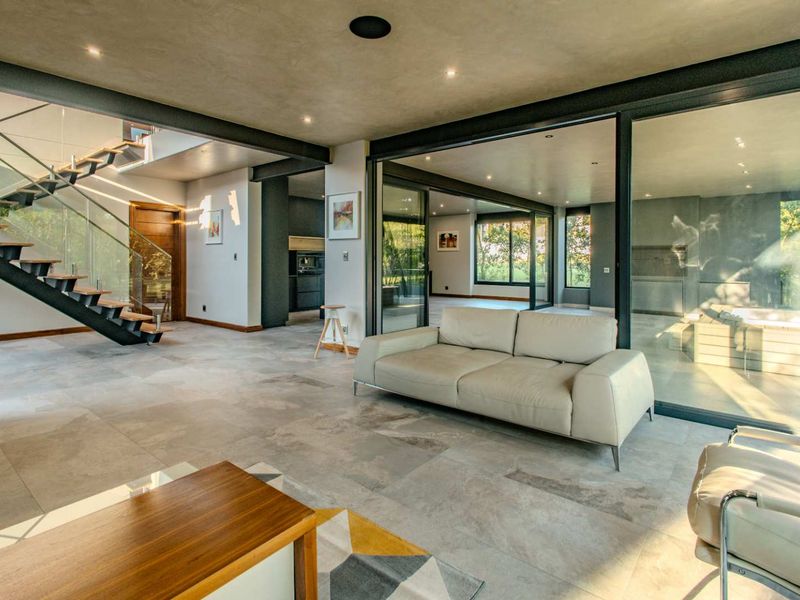 Riviera Haven: A Modern Marvel in Steyn City - Photo 2