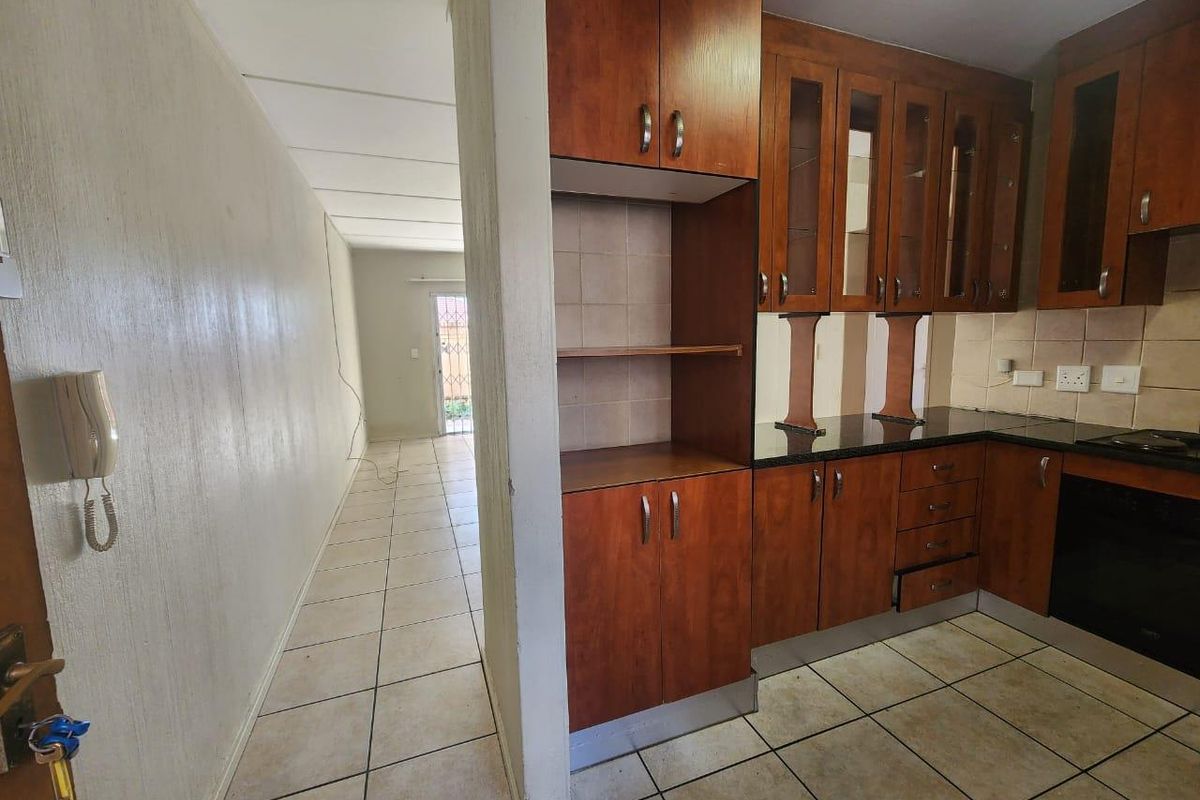 Sunny ground floor unit to rent in Benoni - Photo 3