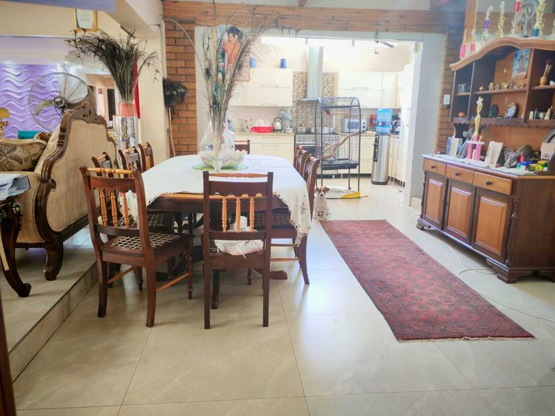 Prime Farm with River & Pool – Ideal for Development or Trucking - Photo 8
