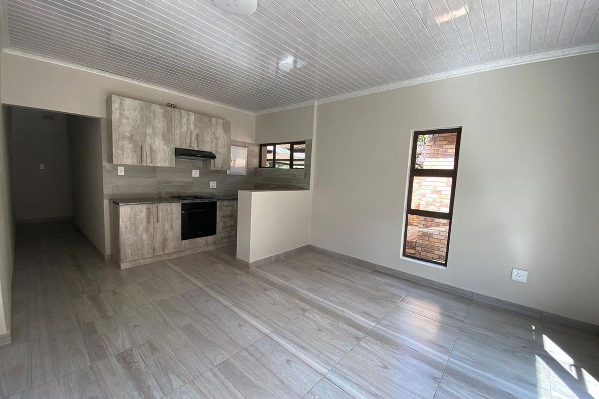 1 Bedroom in commune - Shared Living - Photo 5